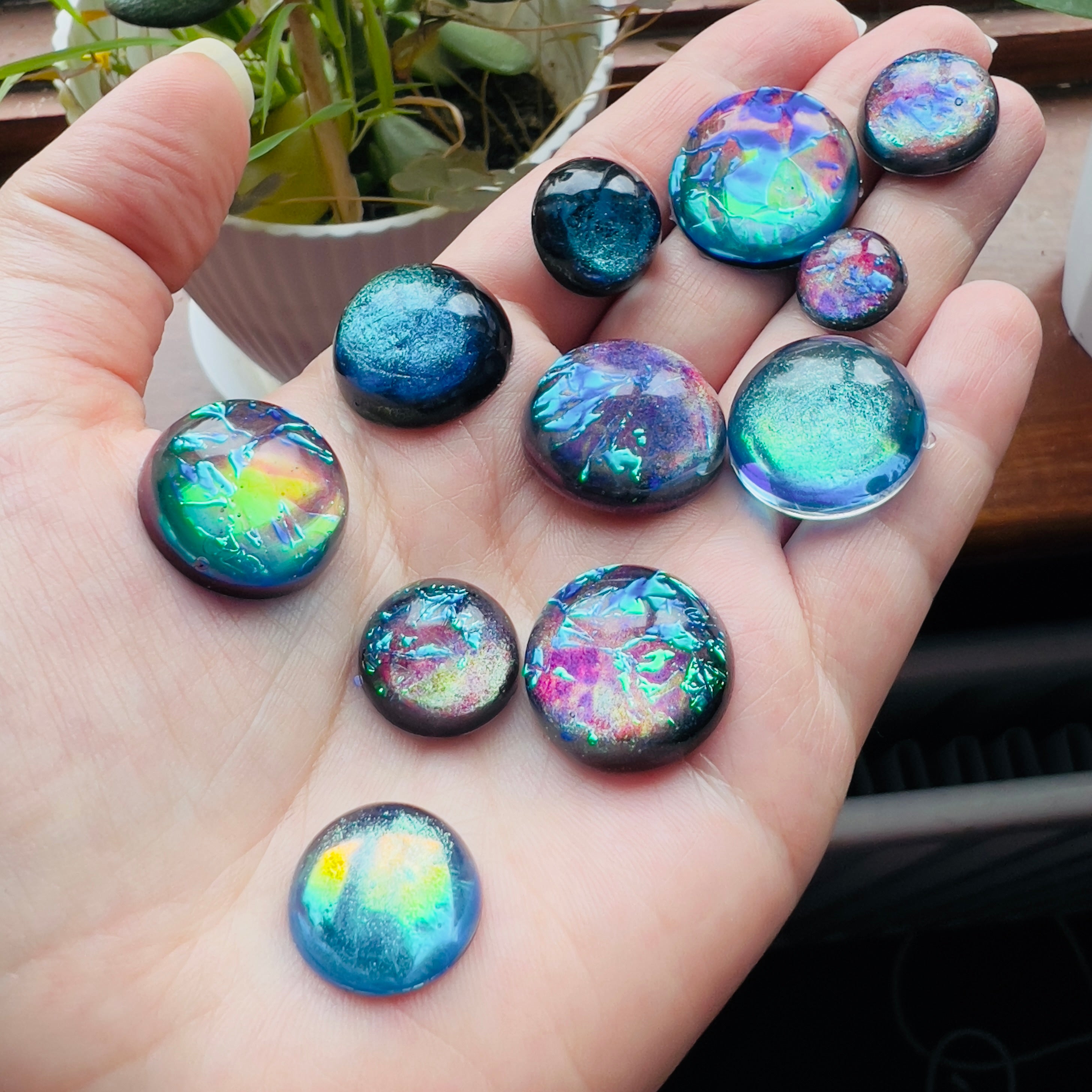 Dichroic Resin Cabochons: Galaxy Aurora Opal Domes