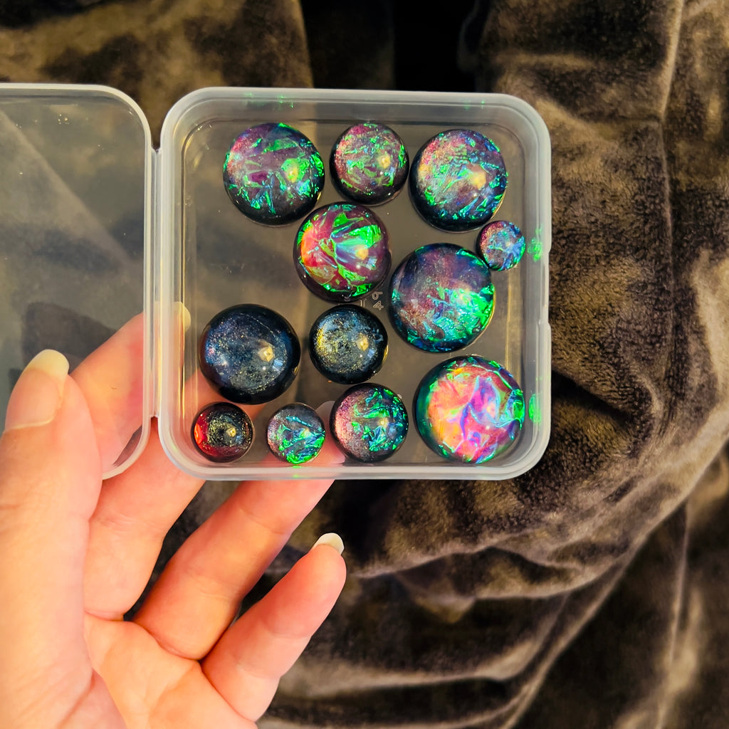 Dichroic Resin Cabochons: Galaxy Aurora Opal Domes