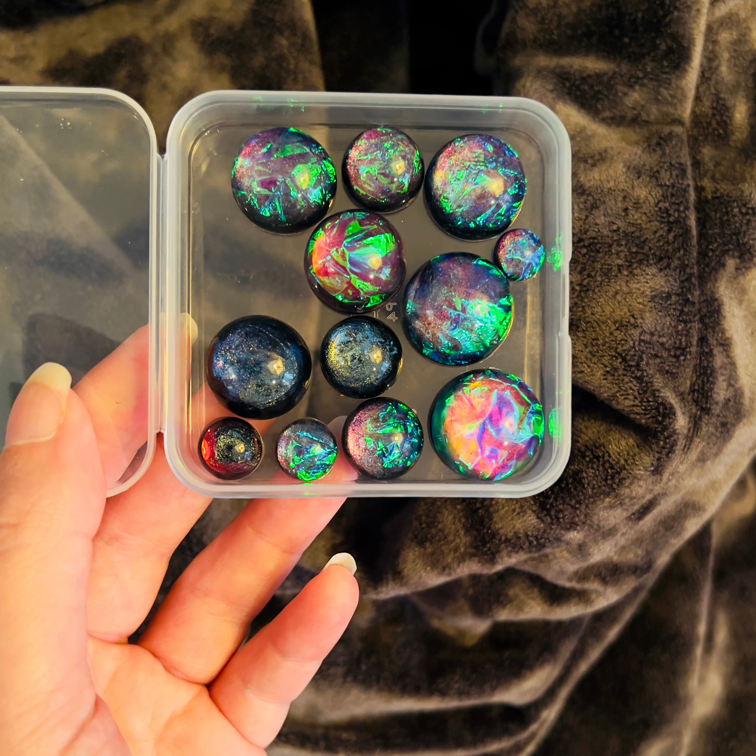 Dichroic Resin Cabochons: Galaxy Aurora Opal Domes